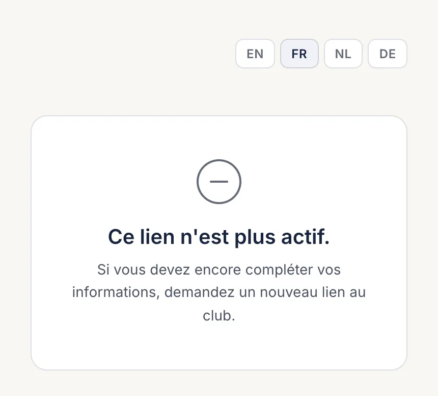 Le formulaire «&nbsp;Complétez vos informations&nbsp;»&nbsp;: le prénom repris de l’invitation, puis les champs e-mail, téléphone, rue, numéro, code postal et ville